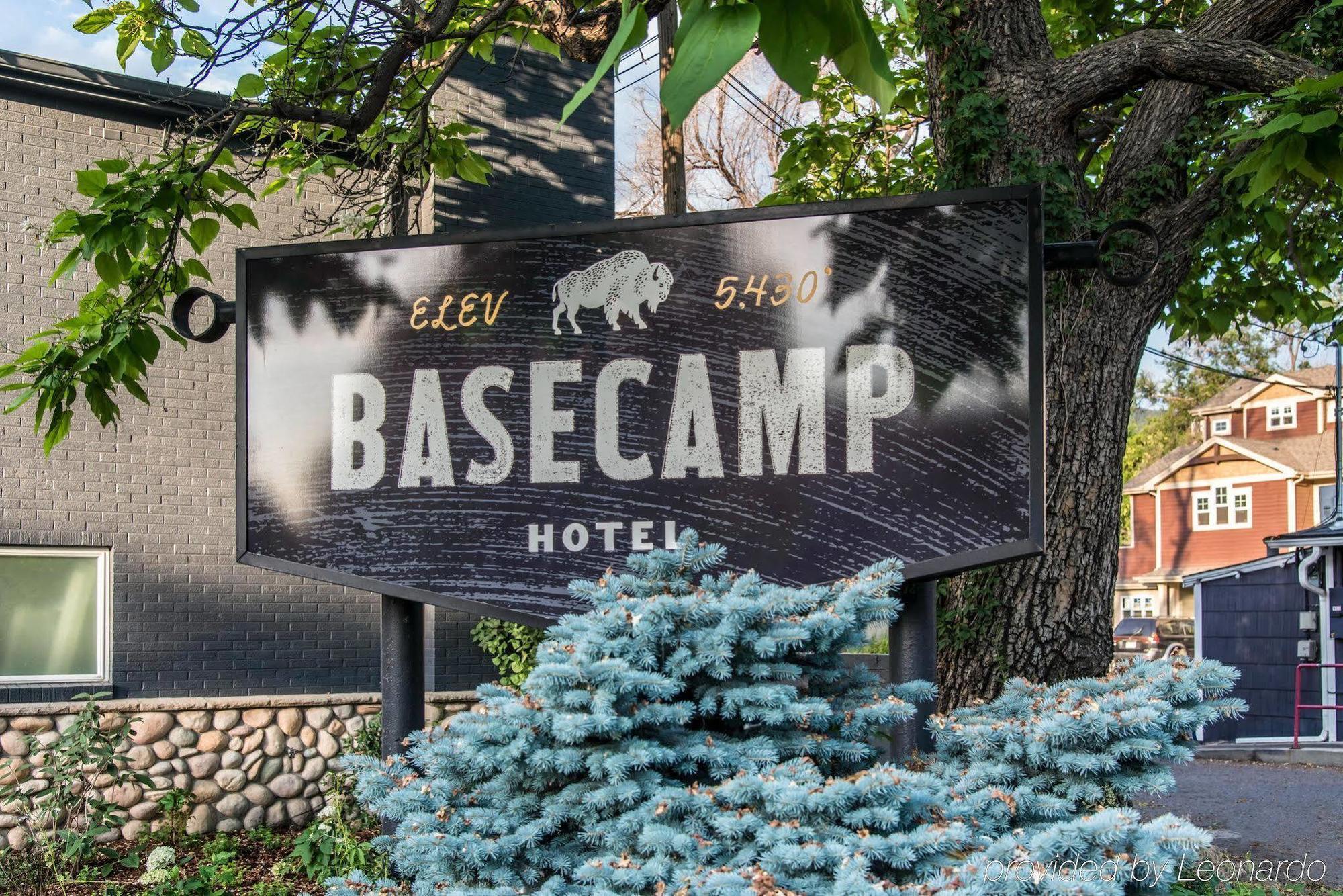 Basecamp Boulder Hotel Exterior photo